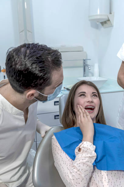 Best Holiday Emergency Dentist in Bushnell, IL